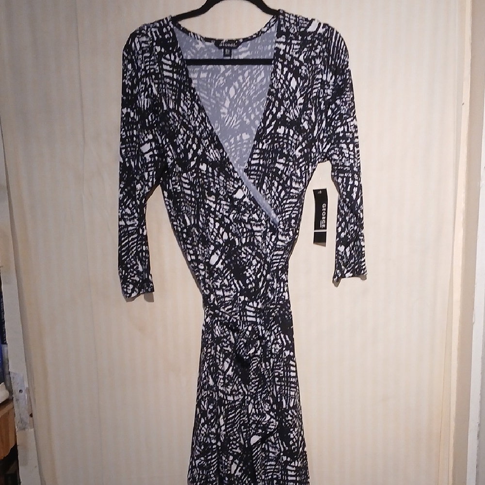 George Black & White Abstract Wrap Midi Dress